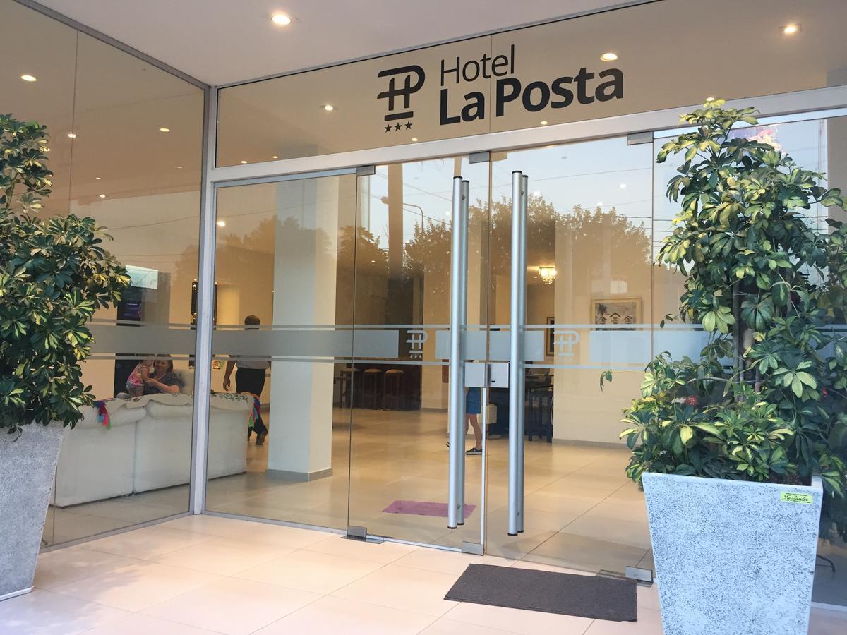 Hotel La Posta Oncativo Esterno foto